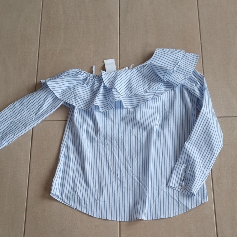 Calvin Klein Striped Off-Shoulder Ruffle Blouse - Picture 9 of 15